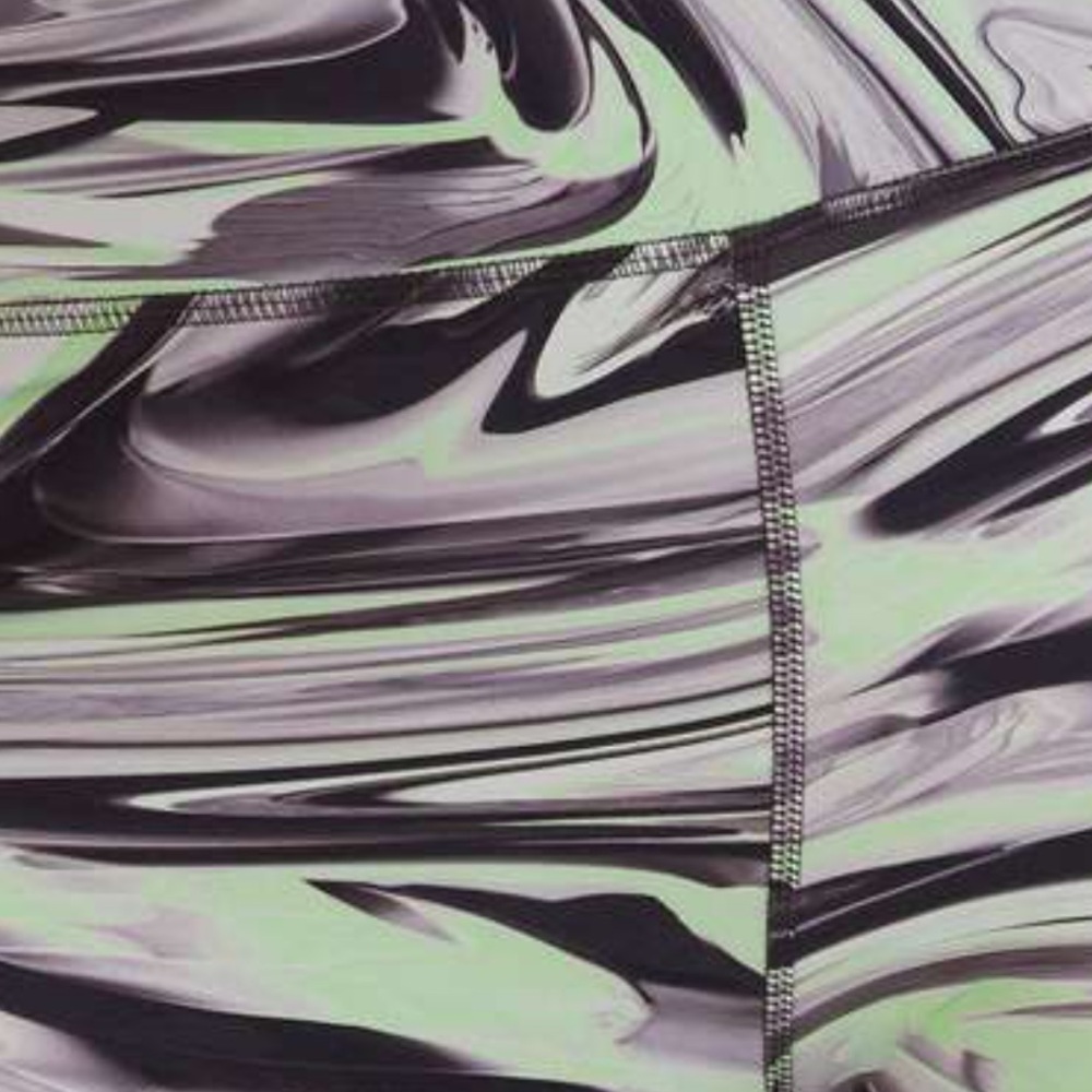 176. NWT Lululemon Fast and Free High-Rise Tight 25"
Paint Glide Warp Multi
